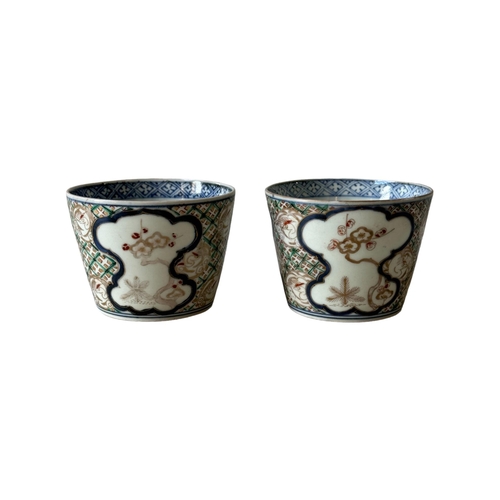 289 - A PAIR OF IMARI PORCELAIN BOWL19/20TH CENTURY decorated with plum blossom and diamond shaped pattern... 