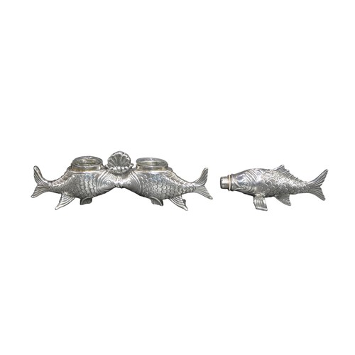 818 - A SHARABY SILVER INKSTAND, modelled as kissing fish, surmounted by shell, marked Sharaby 999 (22 cm ... 