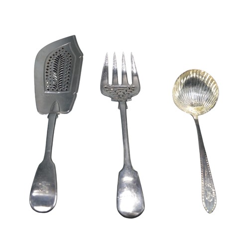 809 - A WILLIAM IV SILVER FISH SLICE AND A VICTORIAN SILVER FISH SERVING FORK, together with a silver shel... 