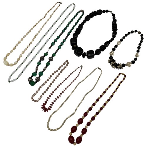 526 - A COLLECTION  JEWELLERY BEAD NECKLACES