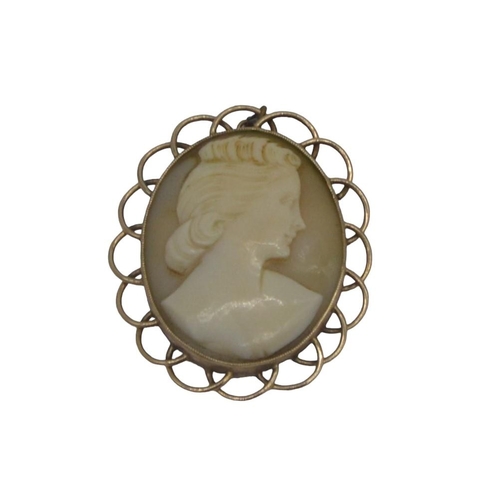 534 - 9CT GOLD MOUNTED OVAL CAMEO BROOCH DEPICTING A FEMALE PROFILE PORTRAITTotal weight 9.8ms