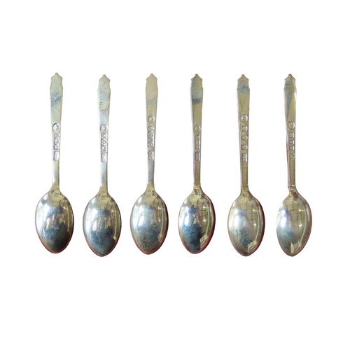 573 - A BOXED SET OF 'BRITISH HALLMARKS' SILVER TEASPOONS, part of a series produced by Romney, each conta... 