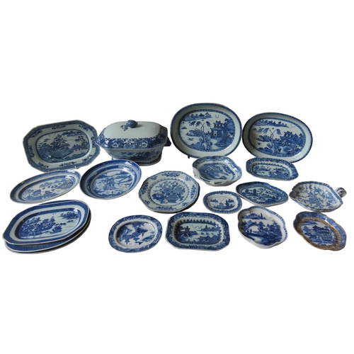 199 - LARGE QUANTITY OF CHINESE EXPORT BLUE AND WHITE WARES QING DYNASTY 18TH CENTURY