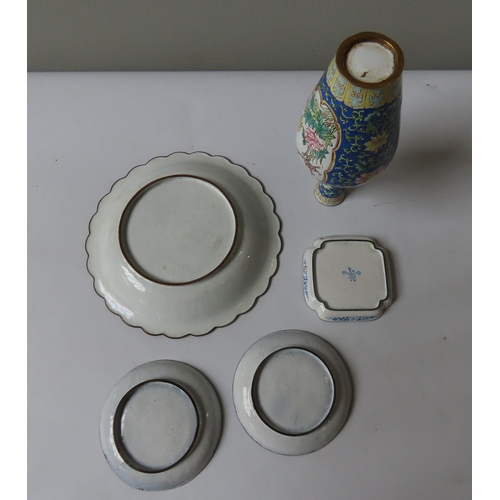 126 - CHINESE CANTON ENAMEL WARES 19TH/20TH CENTURY comprising three small dishes, a scalloped dish and a ... 