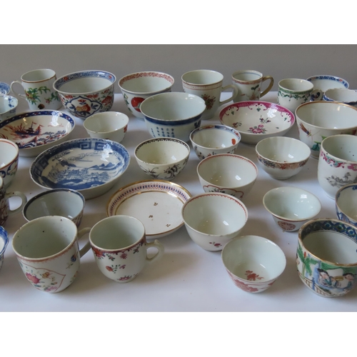 180 - LARGE QUANTITY OF CHINESE TEACUPS, TEA BOWLS AND SAUCERS