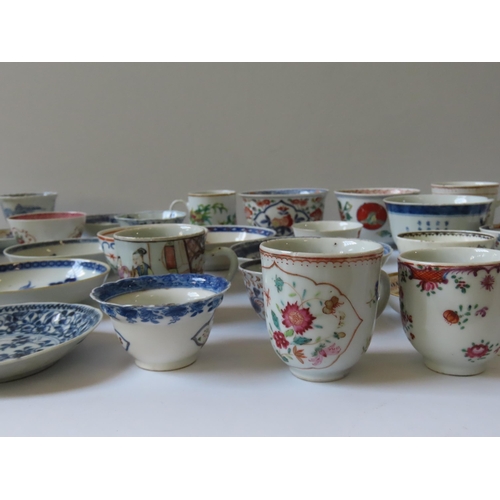 180 - LARGE QUANTITY OF CHINESE TEACUPS, TEA BOWLS AND SAUCERS