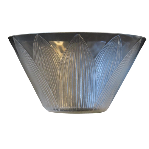 318 - A VINTAGE RENE LALIQUE BOWL, CIRCA 1923, in the form of a sunflower head, the tapered sides decorate... 