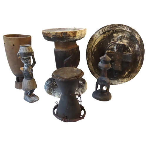 620 - AN AFRICAN MAIZE MORTAR, A STOOL AND OTHER ITEMS. all 20th century39cm max