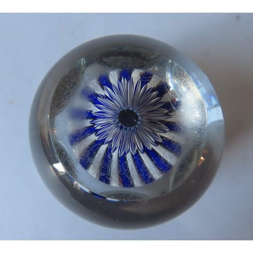 322 - A FACETED BLUE STRIPED BACCARAT-STYLE MILLEFIORE PAPERWEIGHT