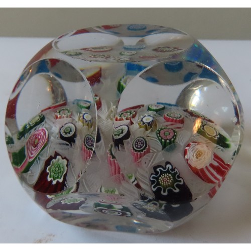 321 - A FACETED MILLEFIORE BACCARAT-STYLE PAPERWEIGHT