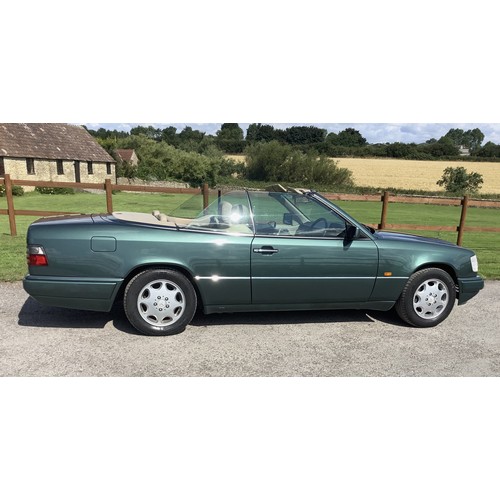 51 - 1995 Mercedes-Benz E220 Cabriolet           Registration Number: M189 TMSChassis Number: WDB1240622C... 