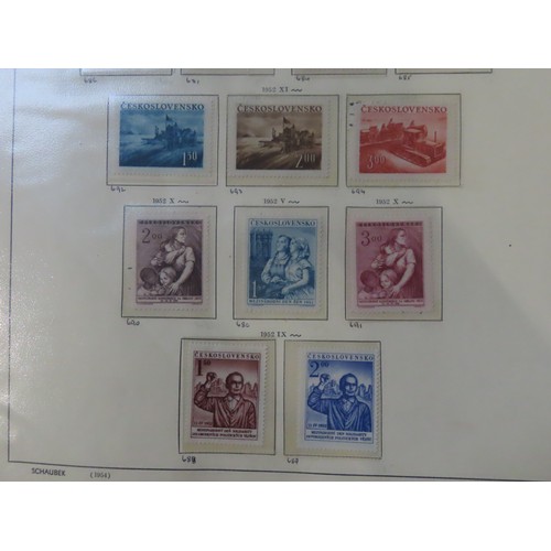 444 - CZECHOSLOVAKIAN STAMPS, SEVEN A4 VINYL POCKET ALBUMS containing a good comprehensive collection of C... 