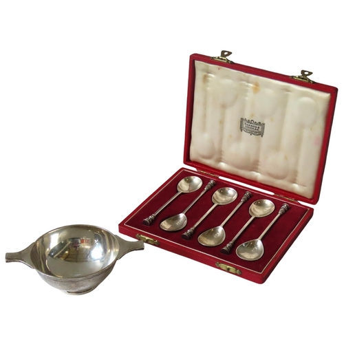 641 - A SET OF SIX SILVER CORONATION SPOONS AND A SILVER QUAICHE, the spoons marked London, 1952, in a Mor... 