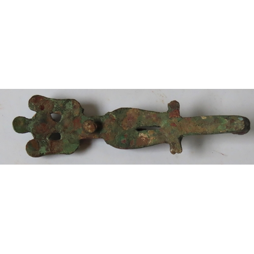 301 - A CHINESE GILT BRONZE BELT HOOK, Warring States-style, modelled as an unusual anthropomorphic figure... 