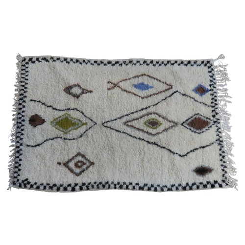 151 - BENI OURAIN STYLE RUG AND ANOTHER CONTEMPORARY RUGGrey and white rug 172cm x 117cm Beni Ourain rug 1... 