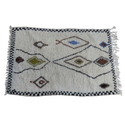 151 - BENI OURAIN STYLE RUG AND ANOTHER CONTEMPORARY RUGGrey and white rug 172cm x 117cm Beni Ourain rug 1... 