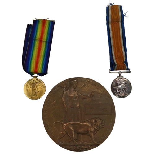 440 - A PAIR OF FIRST WORLD WAR MEDALS AND COMMEMORATIVE PLAQUE, relating to 29966 Pte.T Wade, E.York R