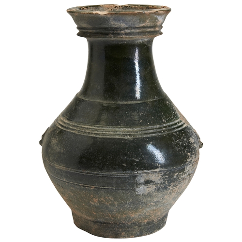 25 - A LARGE GREEN-GLAZED POTTERY JARHAN DYNASTY (206 BC-AD 220)绿釉陶罐一组  汉 (公元前206-公元 220)the baluster sid... 