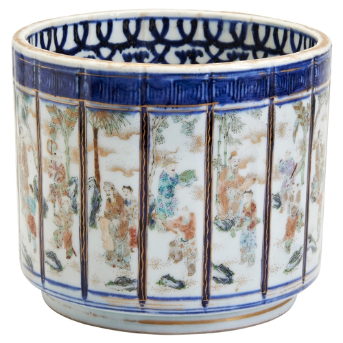 181 - AN UNDERGLAZE-BLUE AND FAMILLE-ROSE 'JAPANESE-MARKET' BRUSHPOTDAOGUANG FOUR CHARACTER MARK AND OF TH... 