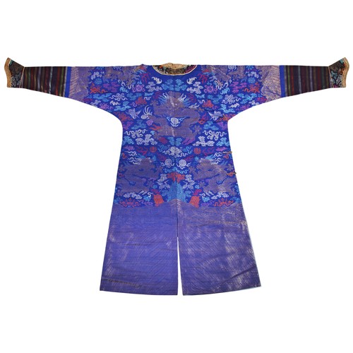 358 - A BLUE-GROUND BROCADE SUMMER GAUZE 'DRAGON' ROBE (JIFU)QING DYNASTY, 19TH CENTURY藏青地龙纹纳纱縤绣金丝龙纹吉服  清1... 