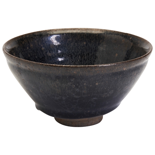 22 - A JIAN 'OIL-SPOT' BOWLSONG DYNASTY, 12/13TH CENTURY建窑油滴盏 宋with deep conical sides, the interior and ... 