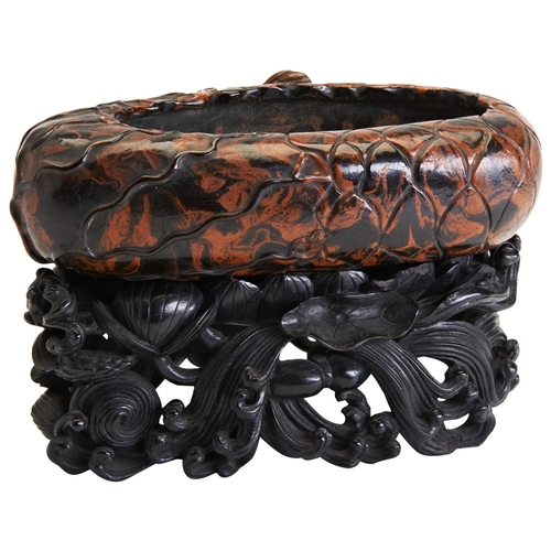 387 - AN EXTREMELY RARE LACQUER 'LOTUS' BRUSH WASHER ON A CARVED HARDWOOD STAND QIANLONG PERIOD (1736-1795... 