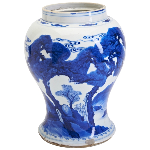 64 - A BLUE AND WHITE 'DEER & CRANES' BALUSTER VASE, KANGXI PERIOD (1662-1722)青花‘鹿鹤同春’瓶 康熙(1662-1722)... 