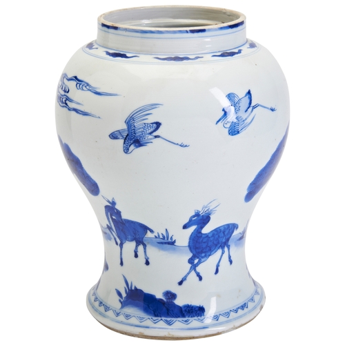 64 - A BLUE AND WHITE 'DEER & CRANES' BALUSTER VASE, KANGXI PERIOD (1662-1722)青花‘鹿鹤同春’瓶 康熙(1662-1722)... 