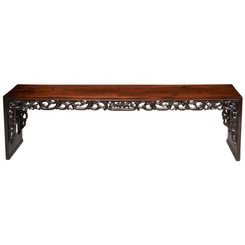 429 - A CHINESE 'HONGMU' HARDWOOD RECTANGULAR LONG LOW TABLE CIRCA 1880红木长桌 1880the openwork sides of scro... 