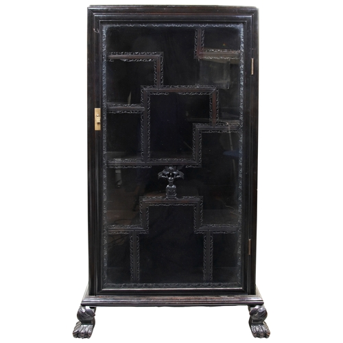 455 - A GOOD HAULI-WOOD DISPLAY CABINETQING DYNASY, 19TH CENTURY花梨博古架  清 19世纪 with glass panelled sides, t... 