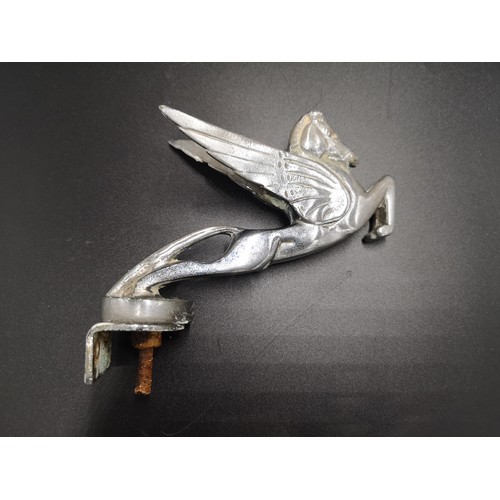 115 - PEGASUS HOOD ORNAMENT / CAR MASCOT11 x 14cm wide.