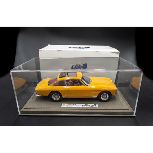 35 - A CUSTOM FINISHED 1:18 SCALE FERRARI 330GT 2+2 BY BBR MODELSThis model comes from the private collec... 