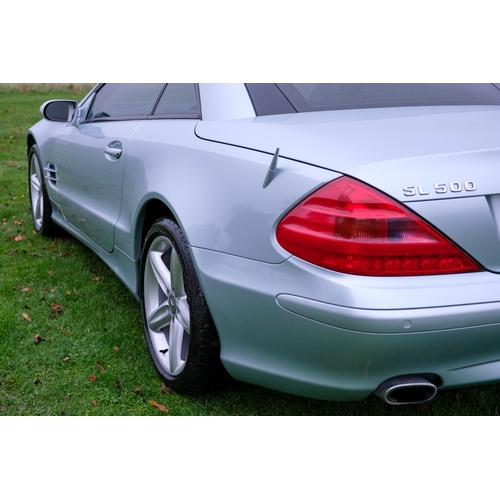 305 - 2003 Mercedes-Benz SL500                                               Registration Number: LF53 YPV... 