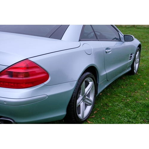 305 - 2003 Mercedes-Benz SL500                                               Registration Number: LF53 YPV... 