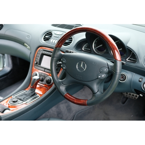 305 - 2003 Mercedes-Benz SL500                                               Registration Number: LF53 YPV... 