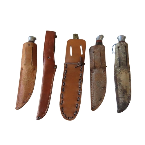 133 - A VINTAGE SOLINGEN ANTLER HANDLED SHEATH KNIFE AND FOUR OTHER SHEATH KNIVES26cms long