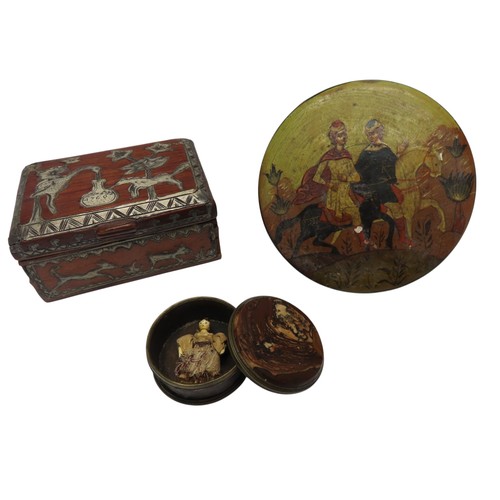 301 - A SMALL WOODEN BOX, PEWTER INLAID WITH NAIVE ANIMALS AND SCRATCH ENGRAVED '1760'. a cylindrical wood... 