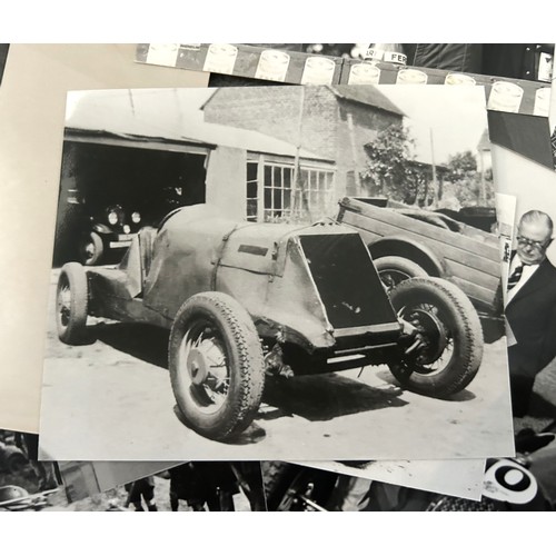 157 - 75+ PERIOD MOTOR RACING PHOTOGRAPHS #2A number of images depicting motor racing from the 1920s to 19... 