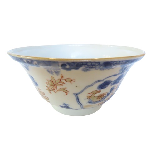 509 - A SMALL CHINESE BLUE & WHITE BOWL, 19TH/20TH CENTURY, tapering circular form, the sides painted ... 