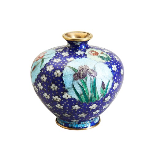 12 - A SMALL JAPANESE GINBARI JAR AND COVERMEIJI PERIOD (1868-1912)the sides decorated with iris's, again... 