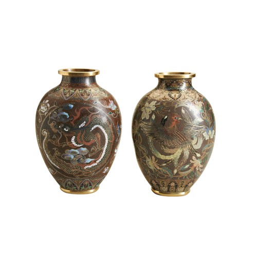 33 - A NEAR PAIR OF JAPANESE CLOISONNÉ VASESMEIJI PERIOD (19TH CENTURY)in the style of Namikawa Yasuyuki,... 