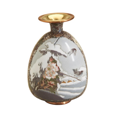 37 - A FINE JAPANESE CLOISONNÉ VASEATTRIBUTED TO HONDA YOSABURO, MEIJI PERIOD (19TH CENTURY)the flatted e... 