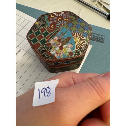 177 - THREE JAPANESE CLOISONNÉ BOXES AND COVERSMEIJI / TAISHO PERIODlargest 9.5cm wide