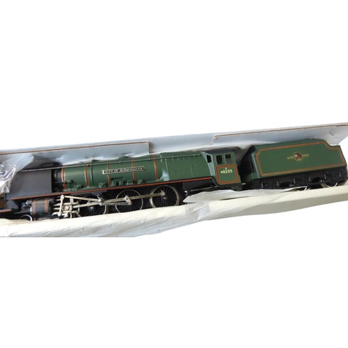 378 - Wrenn Vintage LMS 2-8-0 Freight Loco and Tender, matched box and used, a vintage Wrenn 2221 Cardiff ... 