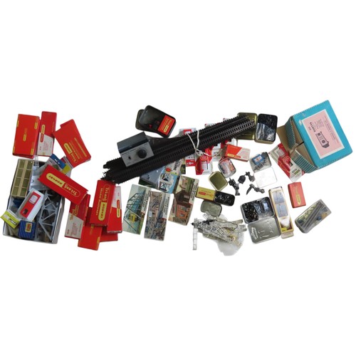 363 - OO Vintage Airfix Kits and scenic accessories, unmade, including a girder bridge, engine shed and fo... 