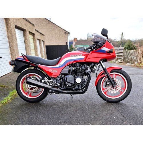 72 - 1983 Kawasaki GPz1100 UnitrackRegistration Number: A298 JKVFrame Number: ZXT10 008789Engine Number: ... 