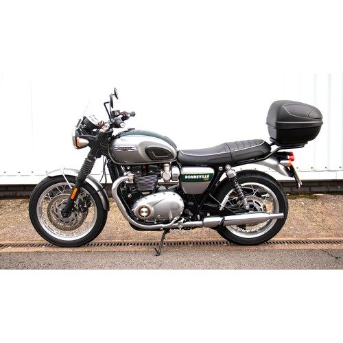 37 - 2022 Triumph T120 Bonneville Goldline EditionRegistration Number: WG22 JYAFrame Number: SMTDAD75HWNY... 