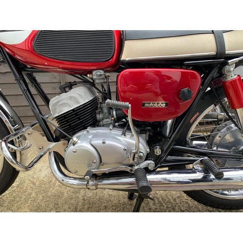 39 - 1966 Yamaha YDS3 250ccRegistration Number: KFR 215DFrame Number: Y23-37466- Restored example- Fuel t... 