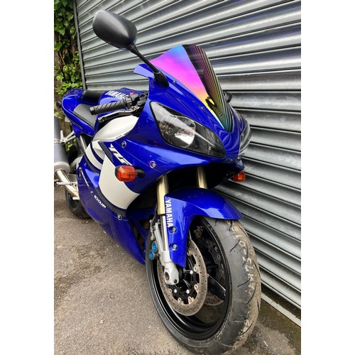 99 - 2001 Yamaha YZF R1Registration Number: BX51 RX2Frame Number: JYARN041000022276Engine Number: N503E00... 