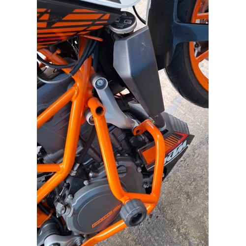 110A - 2013 KTM 390 DukeRegistration Number: FL63 PWYFrame Number: VBKJGJ407DC208153Engine Number: 03902016... 